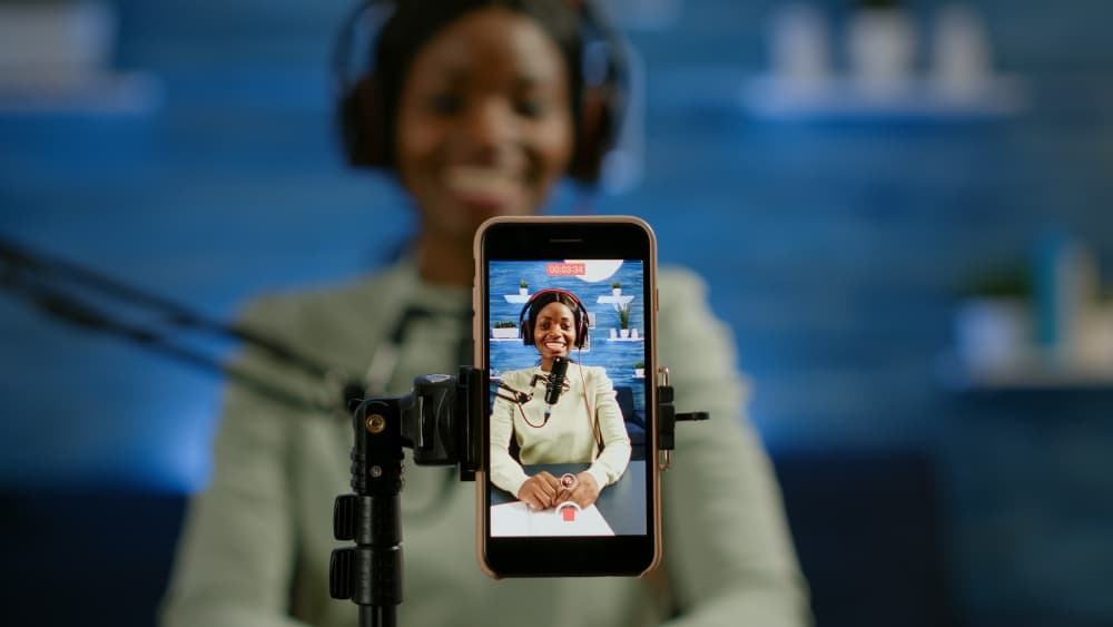 Mobile Videography Mastery: Shoot, Edit & Post with Capcut